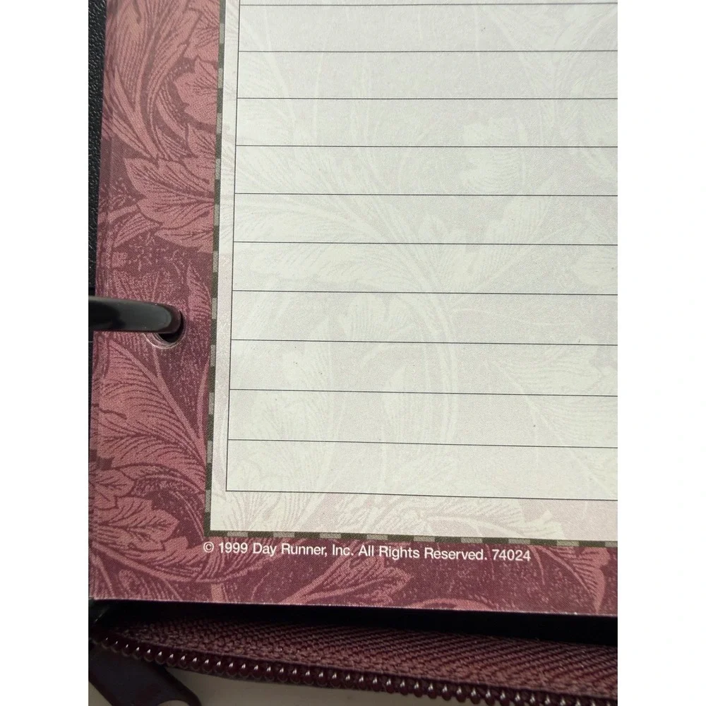 Vintage Dayrunner Planner 3 Ring 8 x 10 Classic Edition Madrid Burgundy Filled